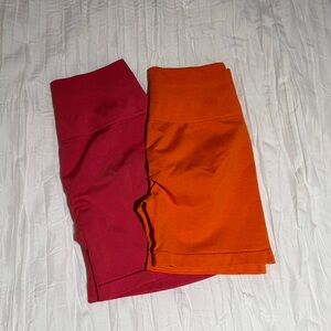 CELER 5” inseam scrunch shorts